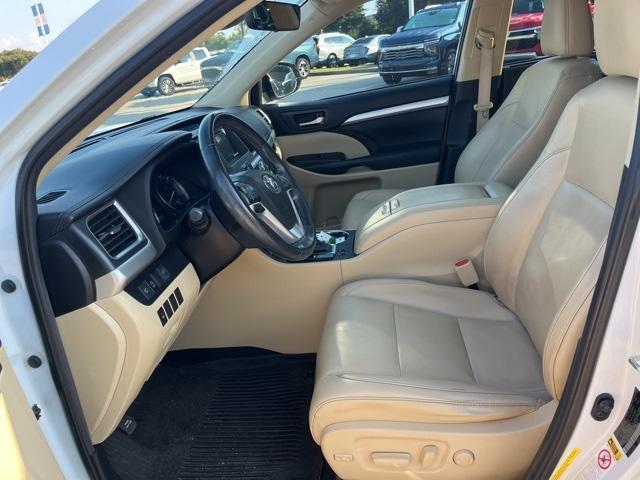 used 2019 Toyota Highlander car, priced at $24,990