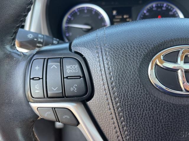 used 2019 Toyota Highlander car, priced at $24,990