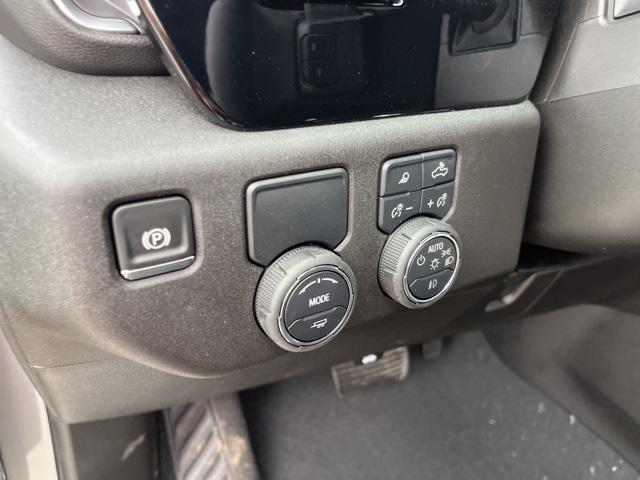 new 2025 Chevrolet Silverado 1500 car, priced at $51,794