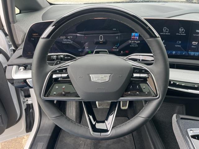 new 2025 Cadillac OPTIQ car, priced at $56,065