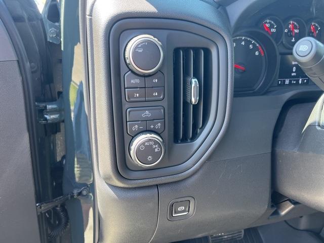 new 2025 Chevrolet Silverado 1500 car, priced at $47,169
