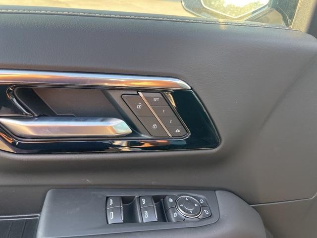 new 2025 Chevrolet Tahoe car, priced at $83,744