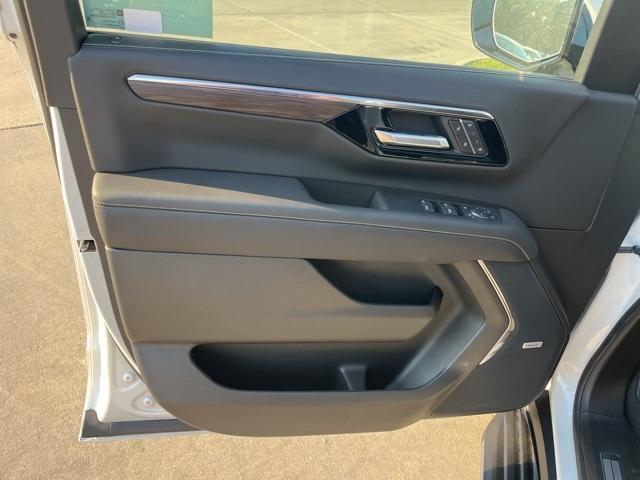 new 2025 Chevrolet Tahoe car, priced at $83,744
