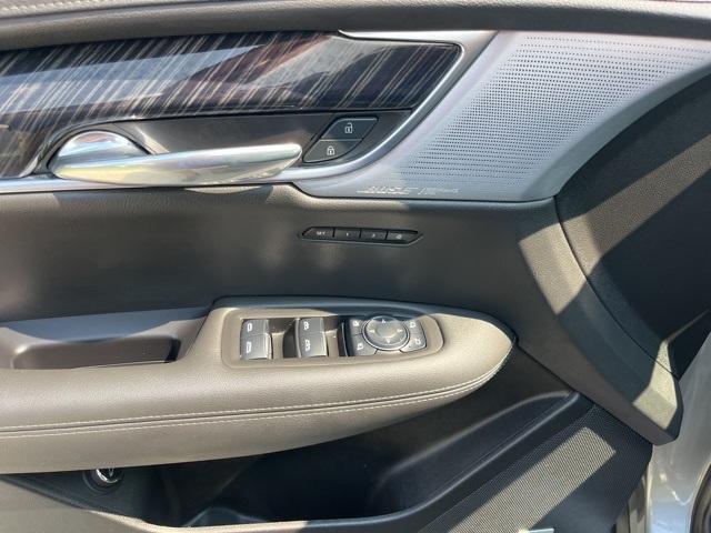 used 2025 Cadillac XT6 car, priced at $49,990