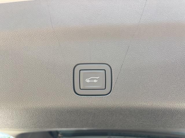 new 2025 Cadillac Escalade ESV car, priced at $115,069