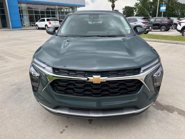 new 2025 Chevrolet Trax car, priced at $26,624