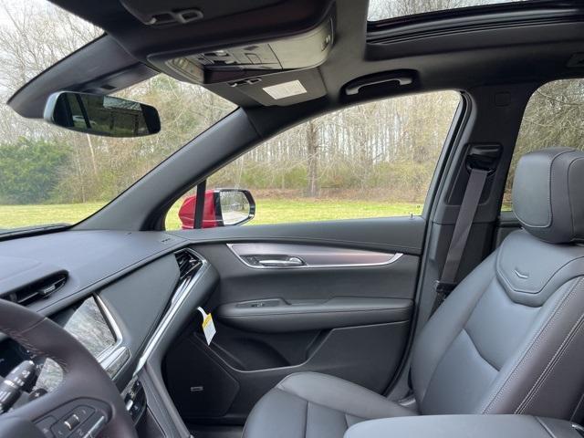new 2025 Cadillac XT6 car, priced at $50,435