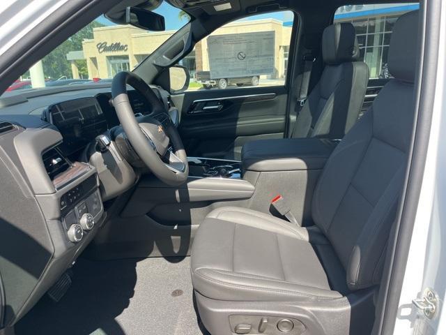 new 2025 Chevrolet Suburban car, priced at $72,399