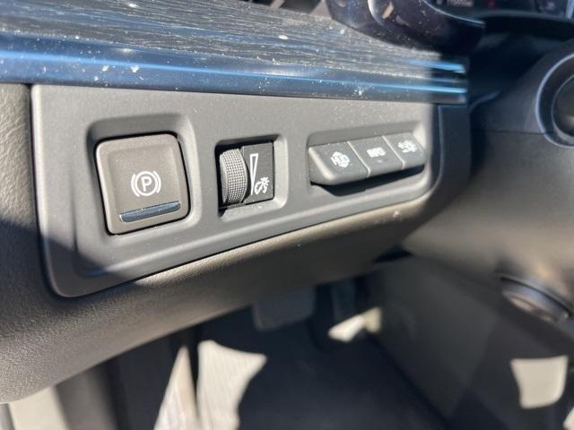 used 2024 Cadillac XT5 car, priced at $40,990