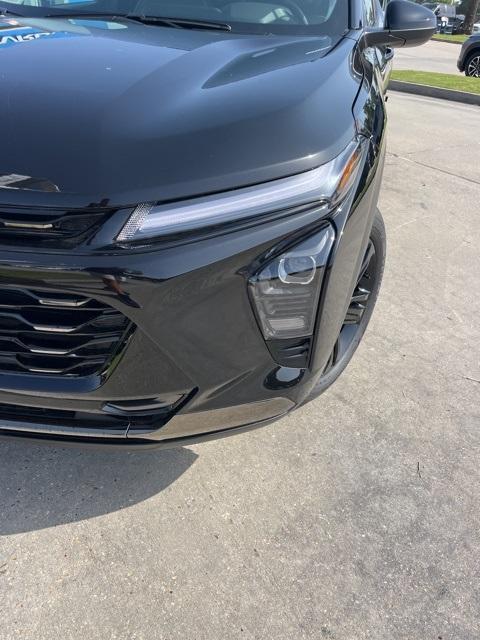 new 2025 Chevrolet Trax car, priced at $26,729
