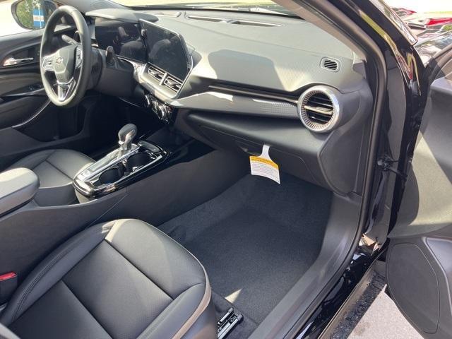new 2025 Chevrolet Trax car, priced at $26,729