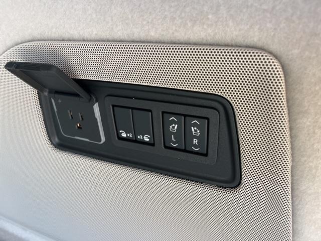 new 2025 Cadillac Escalade ESV car, priced at $126,044