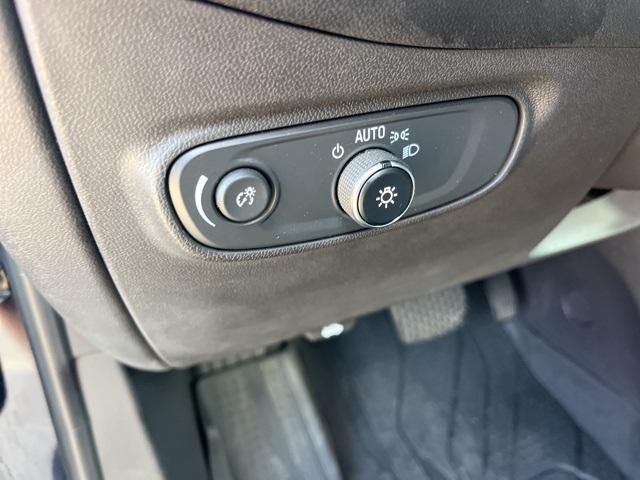 used 2021 Chevrolet Equinox car, priced at $19,990