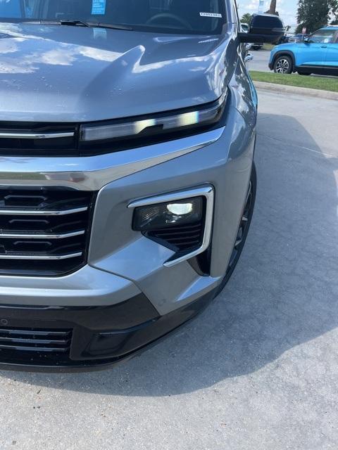 new 2026 Chevrolet Traverse car, priced at $56,439
