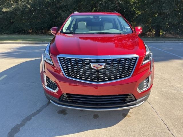 new 2025 Cadillac XT5 car, priced at $53,610