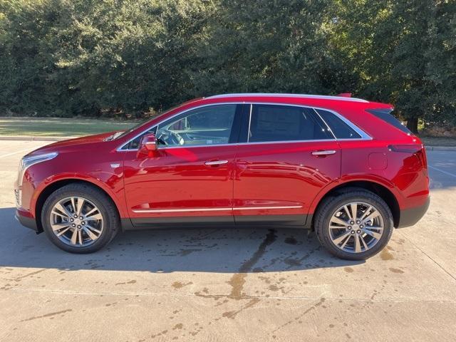 new 2025 Cadillac XT5 car, priced at $53,610