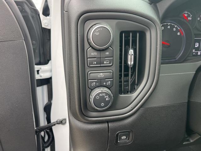 new 2025 Chevrolet Silverado 1500 car, priced at $45,114