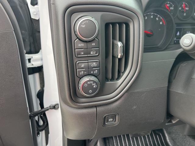 new 2025 Chevrolet Silverado 1500 car, priced at $44,525