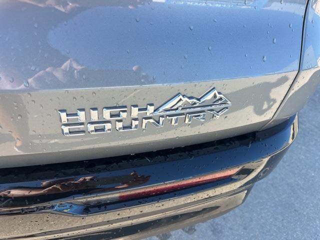 new 2026 Chevrolet Traverse car, priced at $56,439