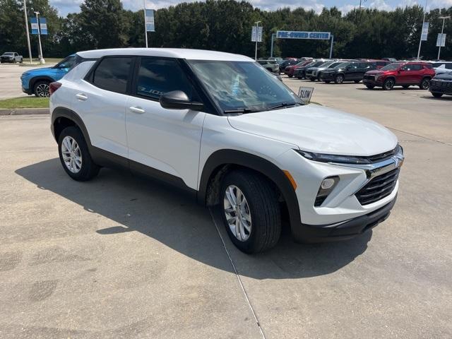 new 2026 Chevrolet TrailBlazer car, priced at $26,305