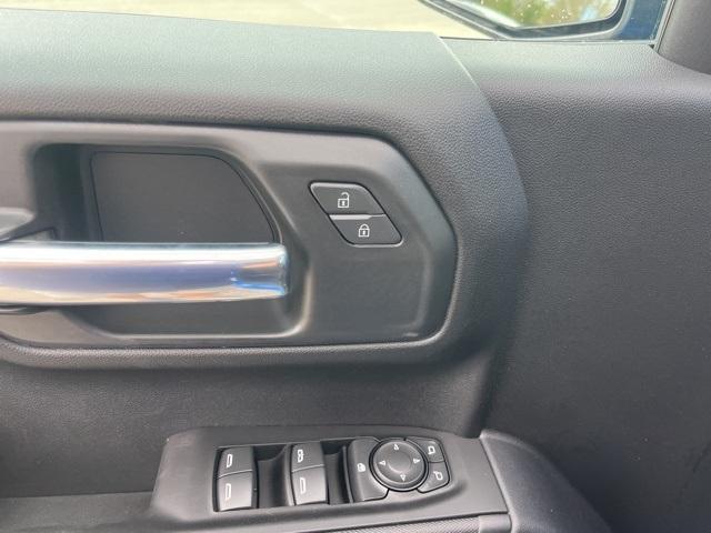 new 2025 Chevrolet Silverado 1500 car, priced at $39,594