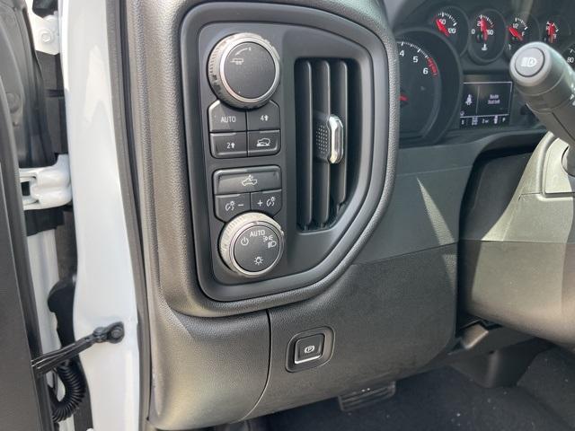 new 2026 Chevrolet Silverado 1500 car, priced at $44,270