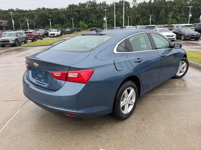 new 2025 Chevrolet Malibu car, priced at $27,645