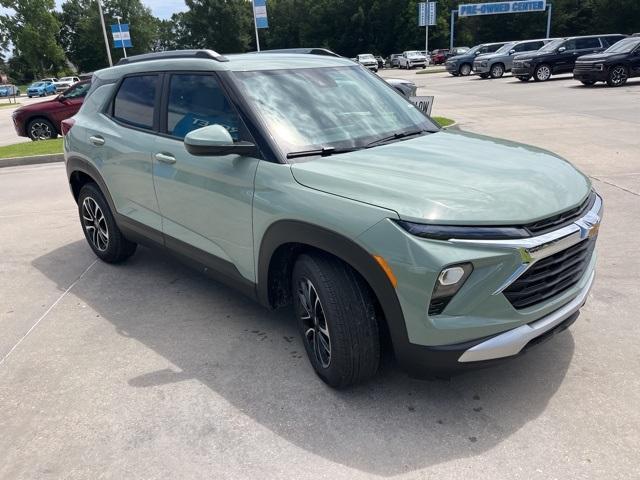 new 2025 Chevrolet TrailBlazer car, priced at $28,894