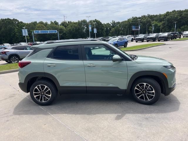 new 2025 Chevrolet TrailBlazer car, priced at $28,894