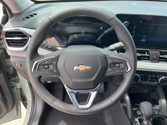 new 2025 Chevrolet TrailBlazer car, priced at $28,894