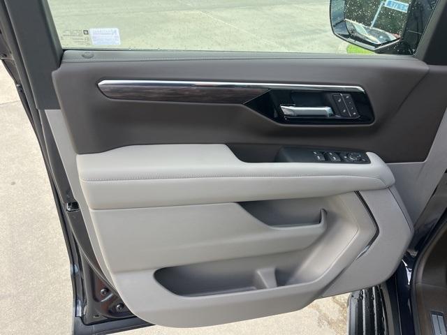new 2025 Chevrolet Tahoe car, priced at $62,489