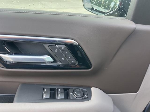 new 2025 Chevrolet Tahoe car, priced at $62,489