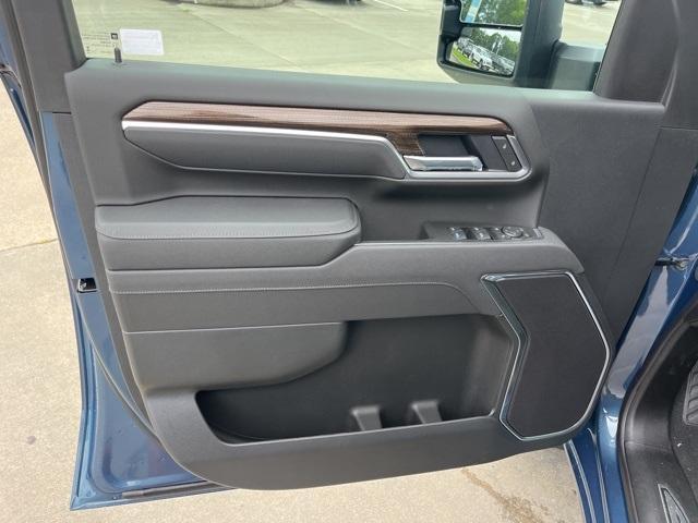 new 2025 Chevrolet Silverado 2500 car, priced at $69,444