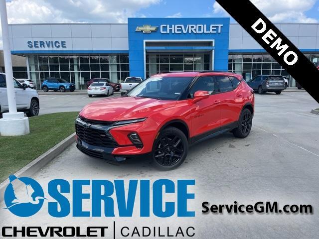 new 2025 Chevrolet Blazer car, priced at $40,920