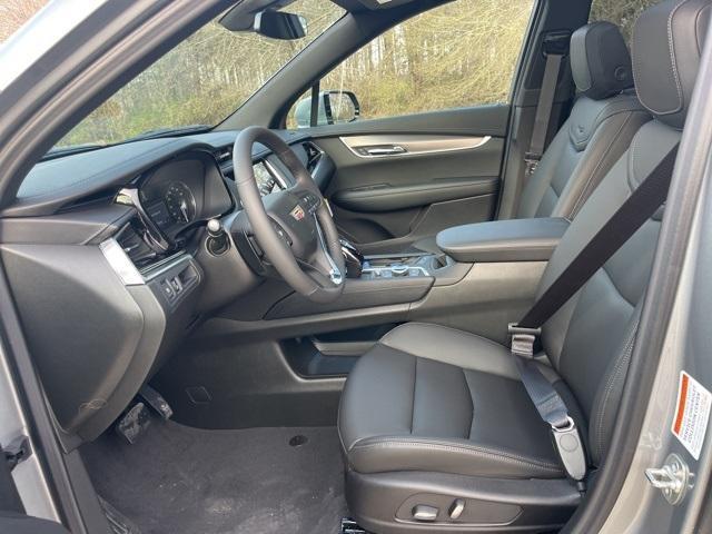 new 2025 Cadillac XT6 car, priced at $49,210