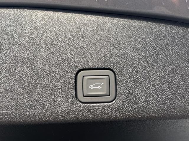 new 2025 Cadillac XT6 car, priced at $49,210