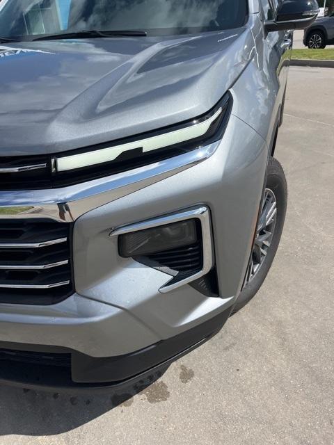 new 2025 Chevrolet Traverse car, priced at $42,094
