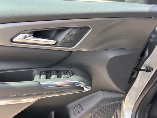 new 2025 Chevrolet Traverse car, priced at $42,094