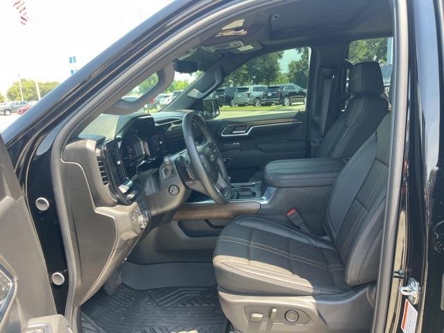 used 2025 Chevrolet Silverado 1500 car, priced at $61,990