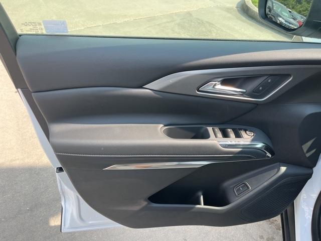 new 2026 Chevrolet Traverse car, priced at $42,014