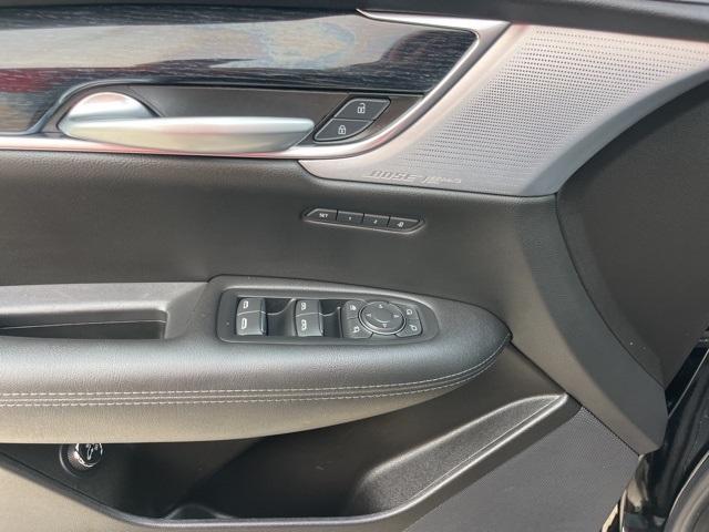 used 2025 Cadillac XT5 car, priced at $44,990