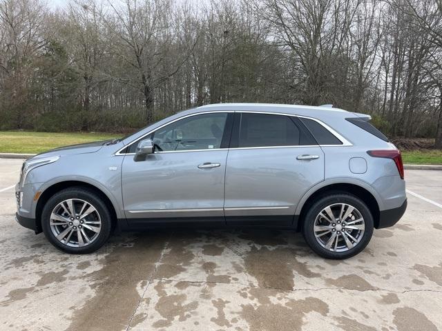 new 2025 Cadillac XT5 car, priced at $51,385