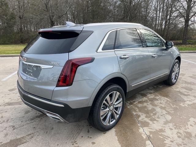new 2025 Cadillac XT5 car, priced at $51,385