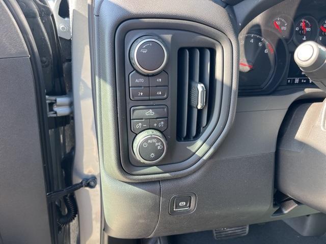 new 2025 Chevrolet Silverado 1500 car, priced at $46,774