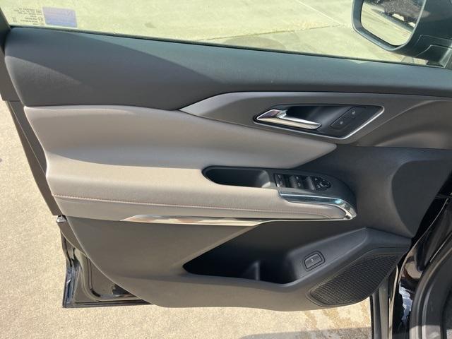 new 2025 Chevrolet Traverse car, priced at $42,594