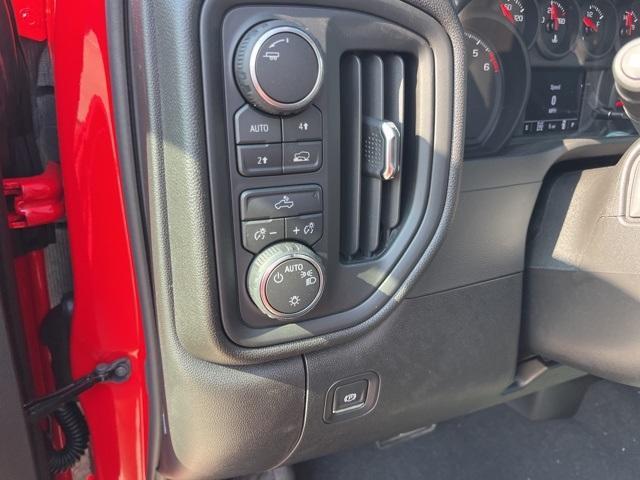 new 2026 Chevrolet Silverado 1500 car, priced at $44,270