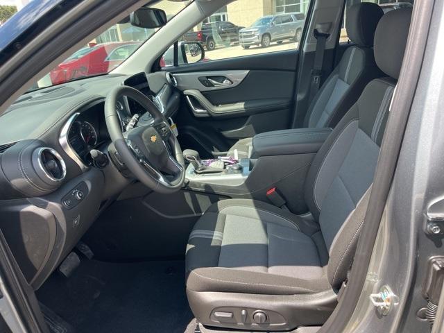 new 2025 Chevrolet Blazer car, priced at $34,014