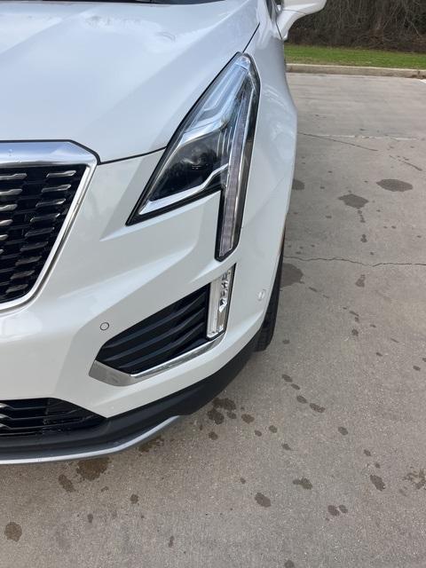 new 2025 Cadillac XT5 car, priced at $56,185