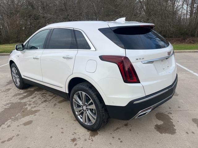 new 2025 Cadillac XT5 car, priced at $56,185