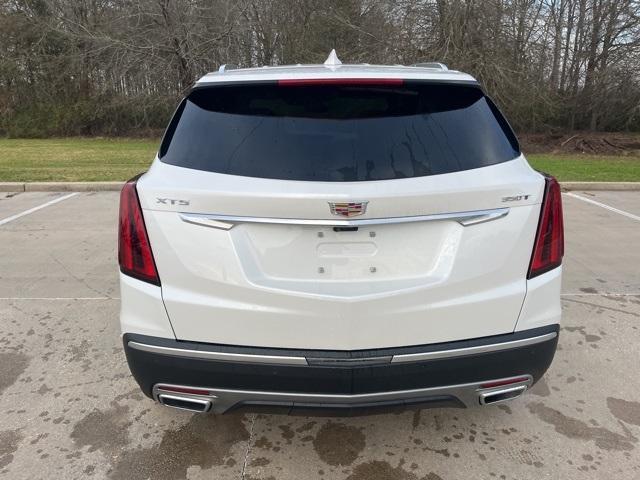 new 2025 Cadillac XT5 car, priced at $56,185